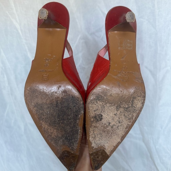 Vintage Via Spiga red kitten heel from Italy - Picture 4 of 4
